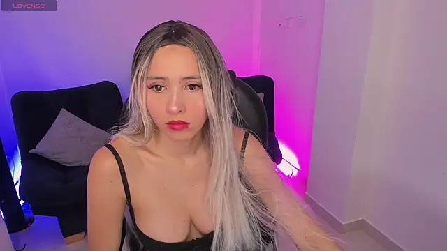 emilly smith 1 online show from 11-08-25, 11:08