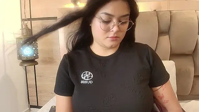 im mou  online show from 11-12-25, 11:47