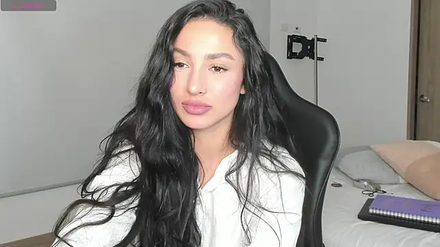 EvaMoet online show from 02-27-25, 08:02