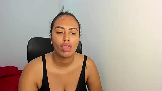 Snapshot of tracycum chatting on 02-08-26, 04:48 tracycum online show from 02-08-26, 04:48