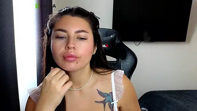 gracedorce online show from 10-08-25, 02:24