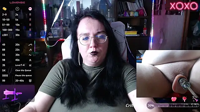 Snapshot of LeonaHarrison chatting on 09-28-25, 09:55 LeonaHarrison online show from 09-28-25, 09:55