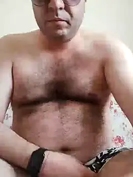 Snapshot of fraud705 chatting on 03-14-25, 01:02 fraud705 online show from 03-14-25, 01:02