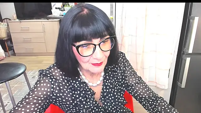 Tina Joness online show from 02-28-25, 06:52