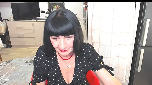 Tina Joness online show from 02-19-25, 08:41