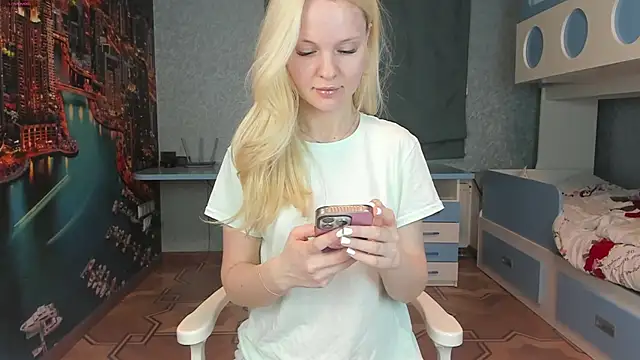 Snapshot of Masha_2002 chatting on 05-05-26, 07:50 Masha 2002 online show from 05-05-26, 07:50