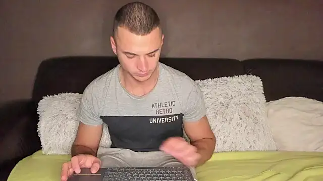 paulblack21 online show from 11-05-25, 06:11