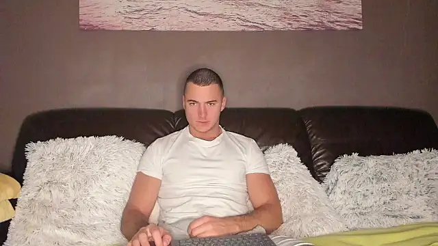 paulblack21 online show from 11-01-25, 06:24