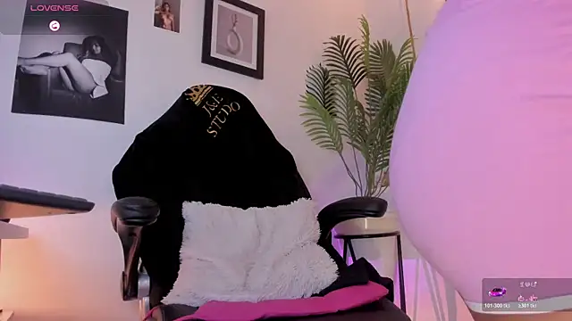 brianahill  online show from 03-27-26, 08:43