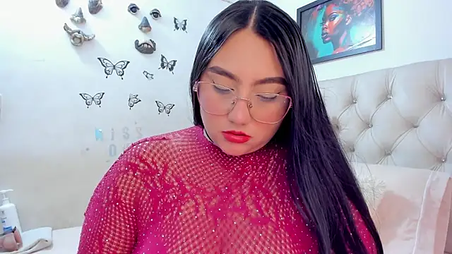 Snapshot of NayaWayne chatting on 06-12-26, 05:10 NayaWayne online show from 06-12-26, 05:10