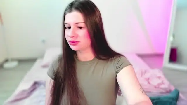 JuicyHelenX online show from 06-20-26, 07:35