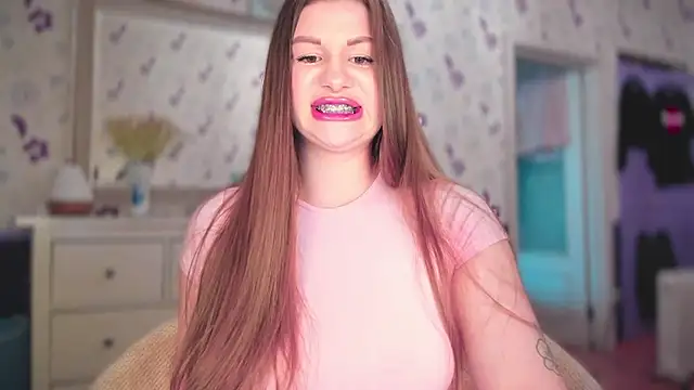 JuicyHelenX online show from 09-25-25, 03:07