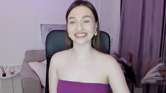 Snapshot of GracefulLook chatting on 03-03-25, 06:03 GracefulLook online show from 03-03-25, 06:03