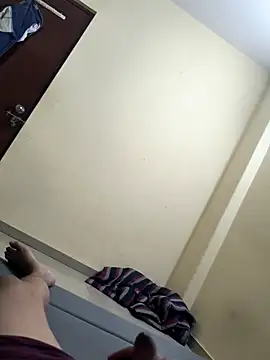 rajstrip12650 online show from 02-11-26, 05:02