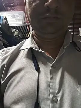 rajstrip12650 online show from 05-18-26, 11:48