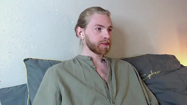 Snapshot of Damien_Bi chatting on 01-27-25, 09:44 Damien Bi online show from 01-27-25, 09:44