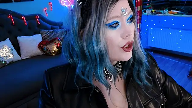 Snapshot of wickedxqueen chatting on 12-28-24, 04:30 wickedxqueen online show from 12-28-24, 04:30
