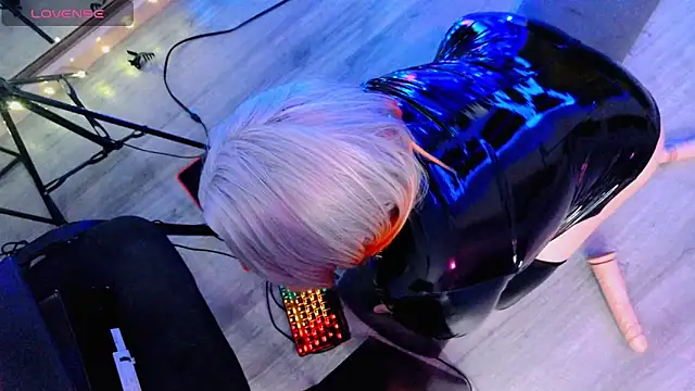 wickedxqueen online show from 04-12-26, 08:34