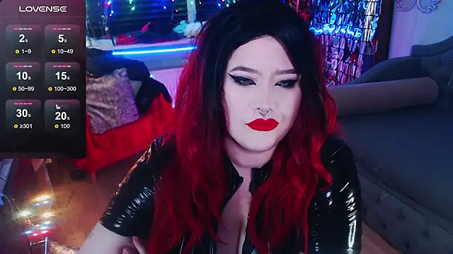 Snapshot of wickedxqueen chatting on 01-17-25, 05:21 wickedxqueen online show from 01-17-25, 05:21