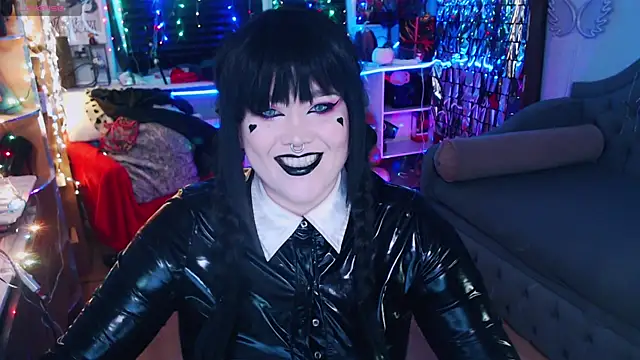 Snapshot of wickedxqueen chatting on 01-16-25, 04:17 wickedxqueen online show from 01-16-25, 04:17