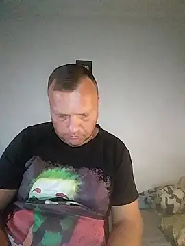 Snapshot of Bury0117 chatting on 09-23-25, 11:12 Bury0117 online show from 09-23-25, 11:12