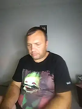 Snapshot of Bury0117 chatting on 09-18-25, 05:38 Bury0117 online show from 09-18-25, 05:38