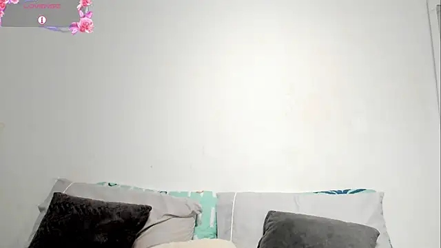 Estrella Duran online show from 03-18-25, 10:48