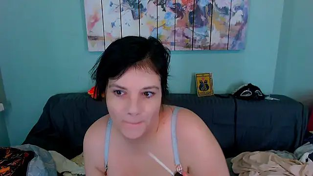 EverlyRays online show from 03-10-26, 07:51