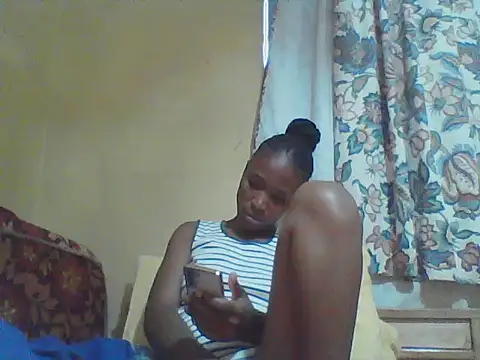 Smillie prety online show from 06-13-26, 04:43
