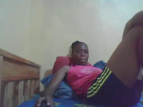 Snapshot of Smillie_prety chatting on 06-02-26, 11:43 Smillie prety online show from 06-02-26, 11:43
