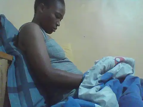 Snapshot of Smillie_prety chatting on 05-25-26, 04:23 Smillie prety online show from 05-25-26, 04:23
