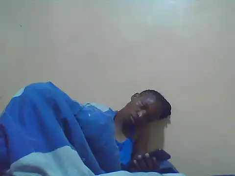 Smillie prety online show from 02-18-26, 05:05