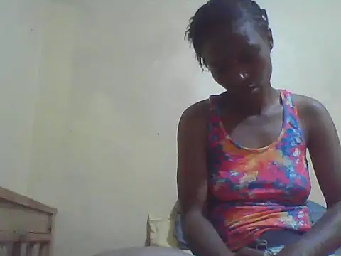 Snapshot of Smillie_prety chatting on 05-19-26, 03:52 Smillie prety online show from 05-19-26, 03:52