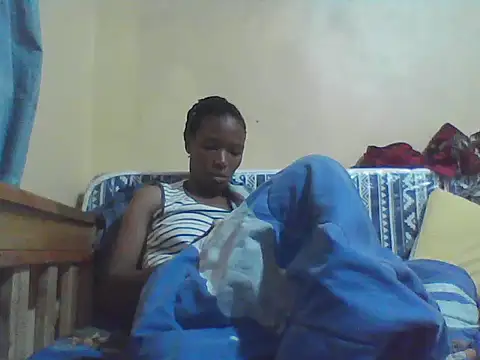 Snapshot of Smillie_prety chatting on 05-15-26, 03:15 Smillie prety online show from 05-15-26, 03:15