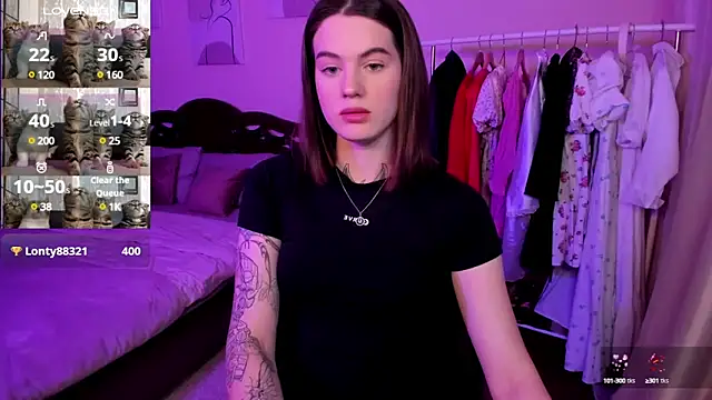 NikkieKatty online show from 01-26-25, 08:23