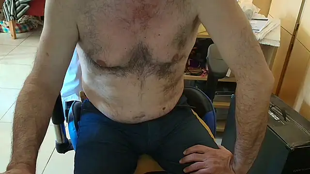 angelgarcia269 online show from 11-11-25, 12:00