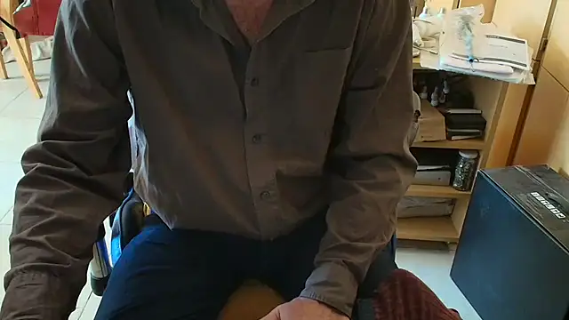 angelgarcia269 online show from 11-05-25, 11:46