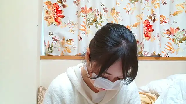 liliyRiSAcha-n online show from 04-03-26, 08:21