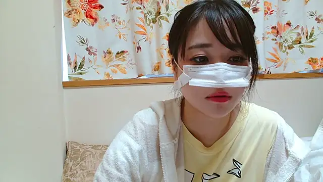 liliyRiSAcha-n online show from 04-23-26, 07:26