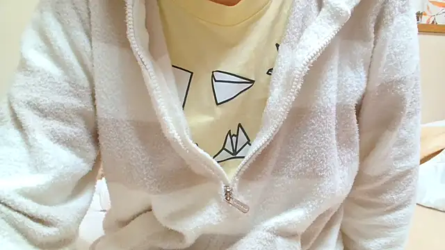 liliyRiSAcha-n online show from 01-11-26, 05:14