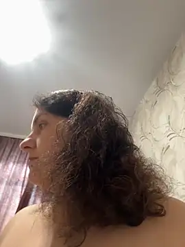 Snapshot of Taisia_W chatting on 09-09-25, 06:01 Taisia W online show from 09-09-25, 06:01