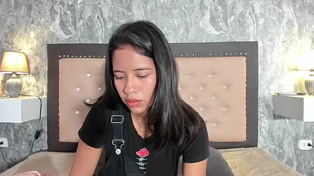 JuliKim  online show from 02-09-26, 12:36