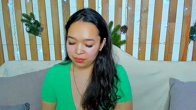 Snapshot of Kris_top_Lee chatting on 12-09-24, 06:55 Kris top Lee online show from 12-09-24, 06:55