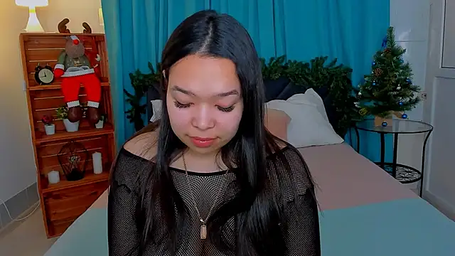 Snapshot of Kris_top_Lee chatting on 12-04-24, 02:14 Kris top Lee online show from 12-04-24, 02:14