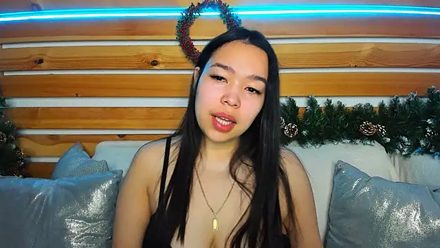 Snapshot of Kris_top_Lee chatting on 12-03-24, 01:47 Kris top Lee online show from 12-03-24, 01:47