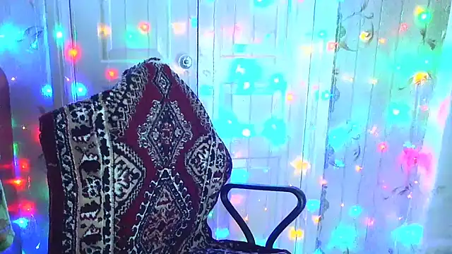 Snapshot of Ladywinter chatting on 03-16-25, 02:44 Ladywinter online show from 03-16-25, 02:44