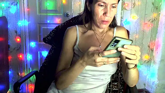 Ladywinter online show from 10-27-25, 06:53