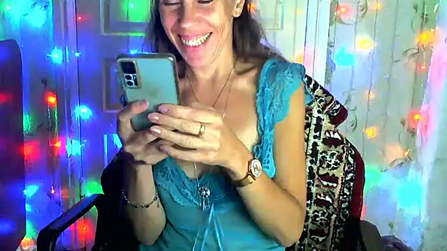 Snapshot of Ladywinter chatting on 09-18-25, 06:55 Ladywinter online show from 09-18-25, 06:55