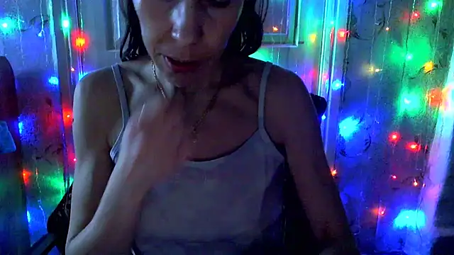 Snapshot of Ladywinter chatting on 03-08-25, 03:02 Ladywinter online show from 03-08-25, 03:02