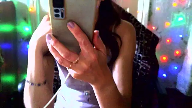 Snapshot of Ladywinter chatting on 06-30-26, 02:50 Ladywinter online show from 06-30-26, 02:50